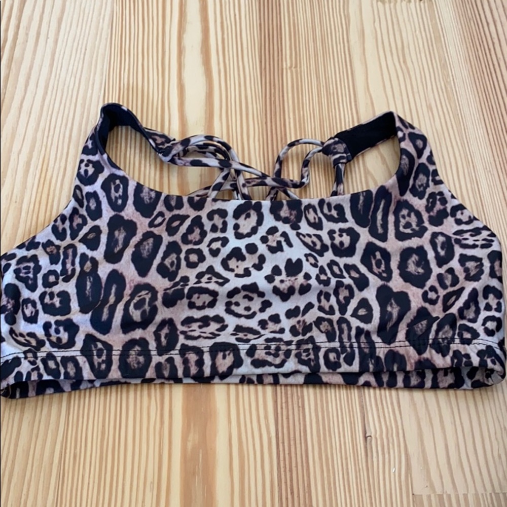 Leopard bra